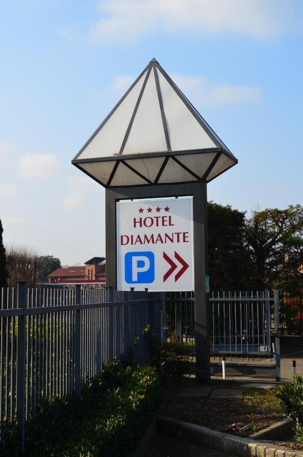 Hotel Diamante Corbetta Bagian luar foto
