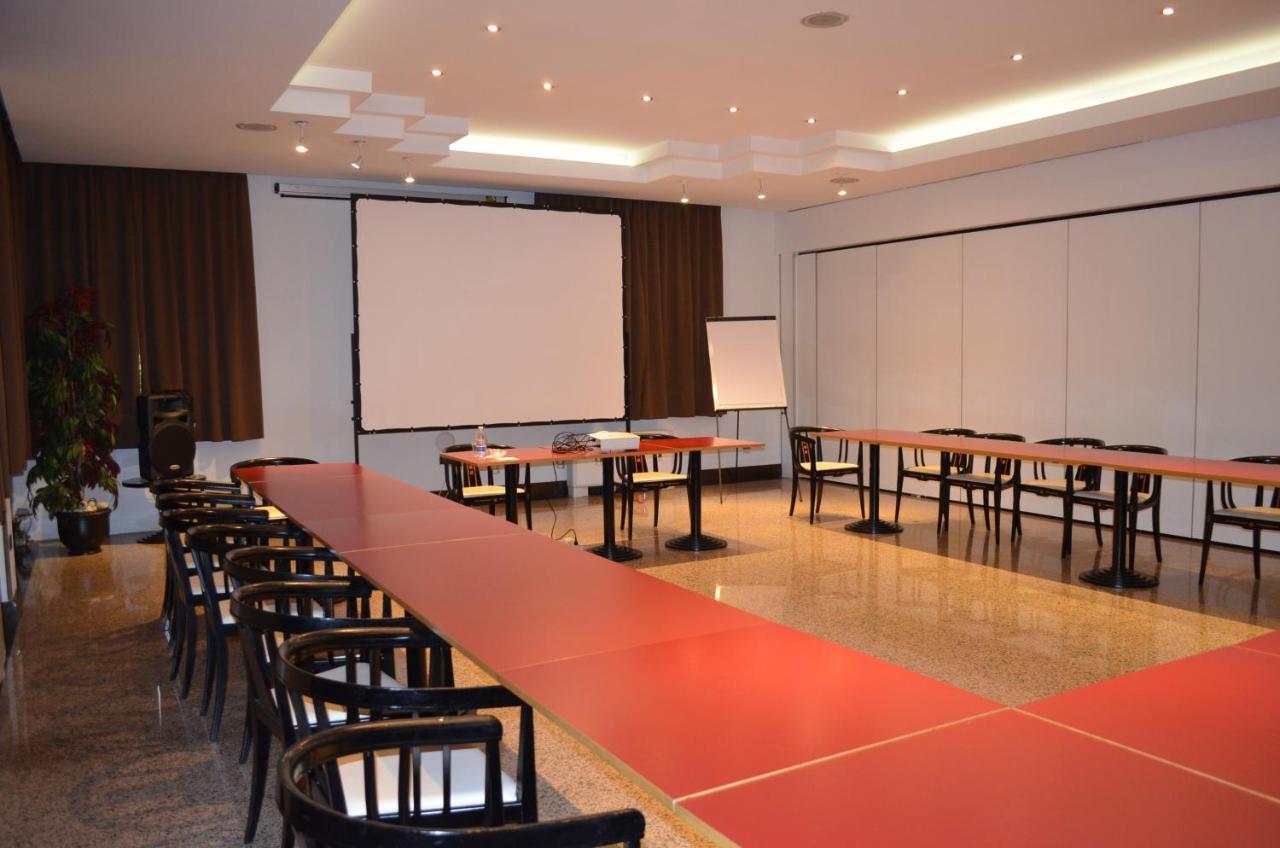 Hotel Diamante Corbetta Bagian luar foto