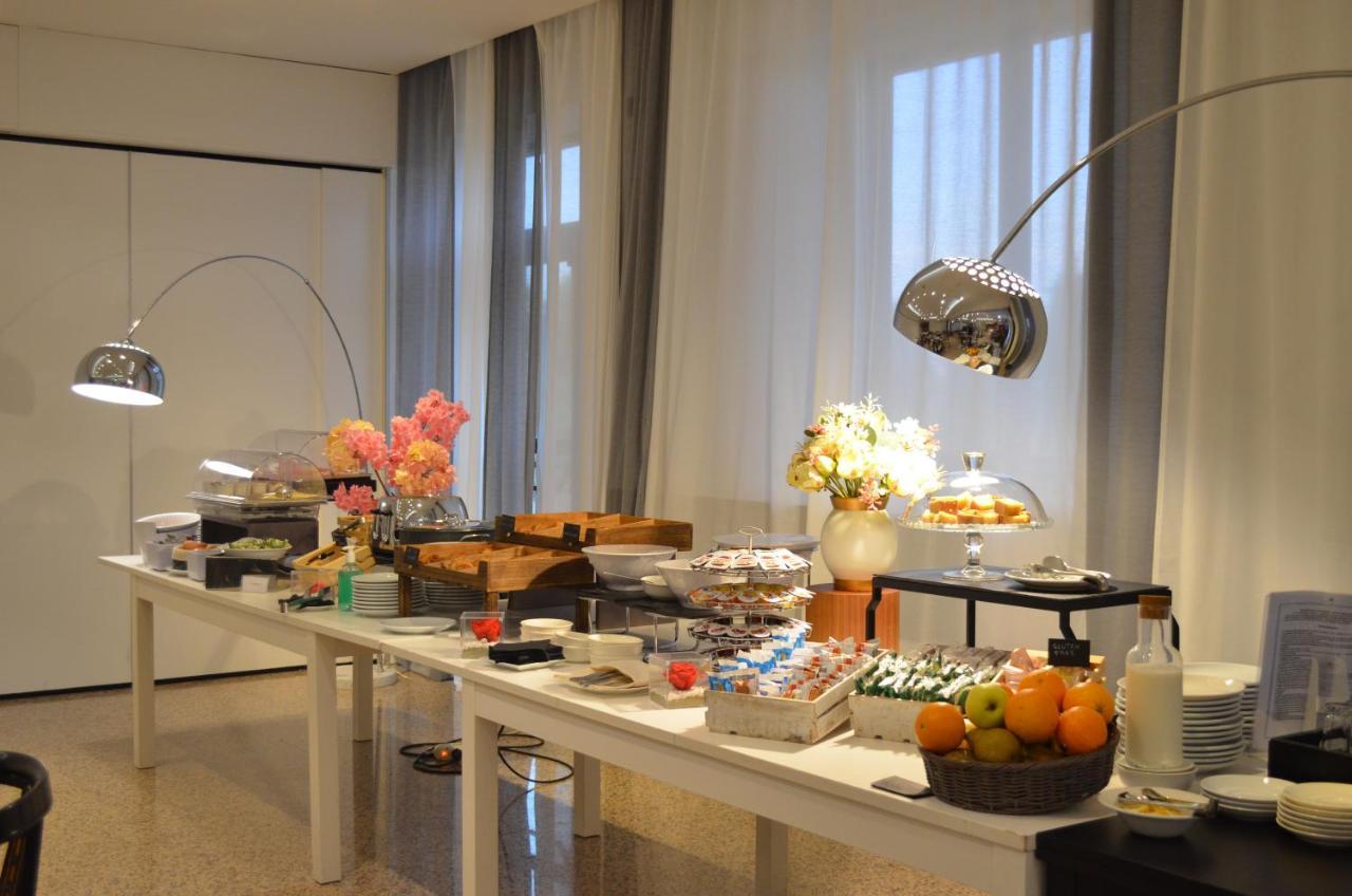 Hotel Diamante Corbetta Bagian luar foto