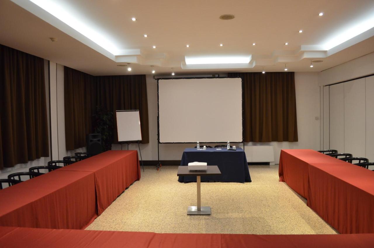 Hotel Diamante Corbetta Bagian luar foto