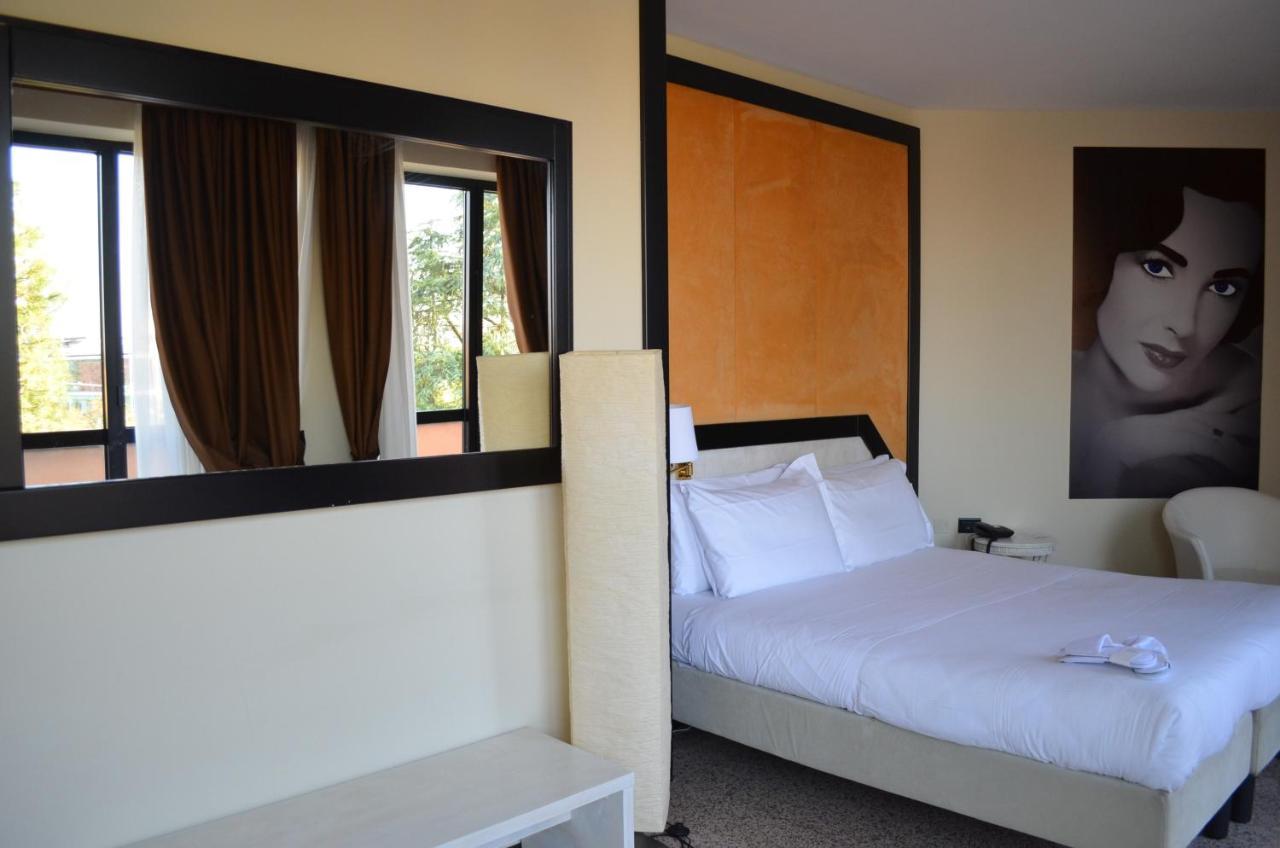 Hotel Diamante Corbetta Bagian luar foto