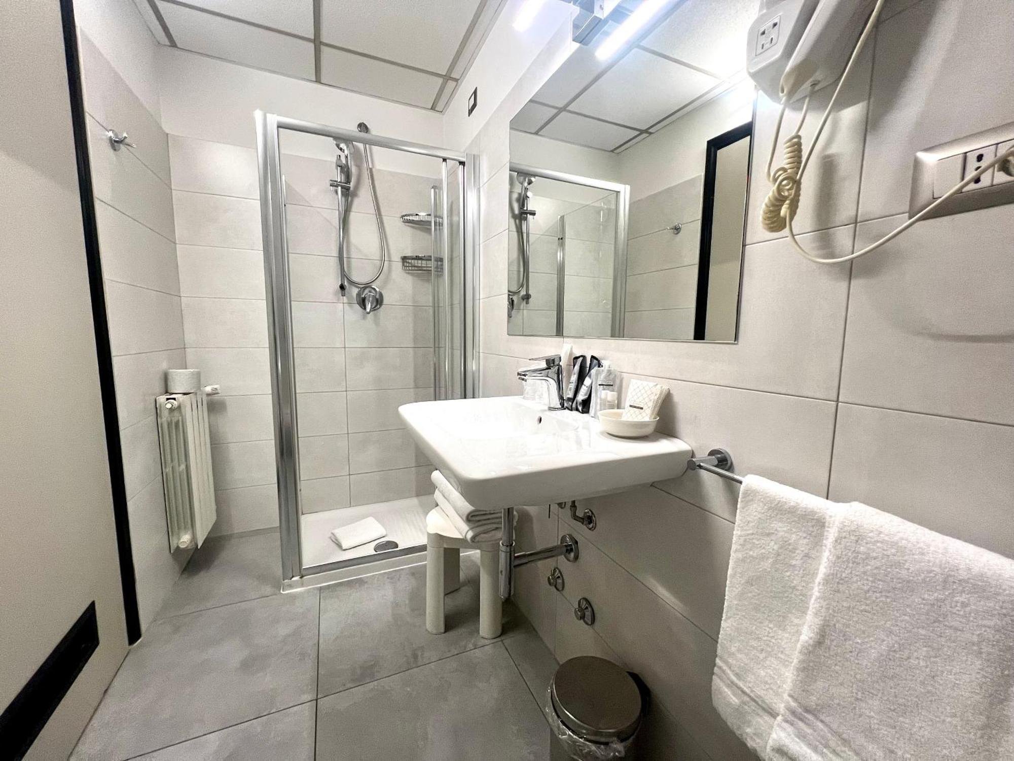 Hotel Diamante Corbetta Bagian luar foto