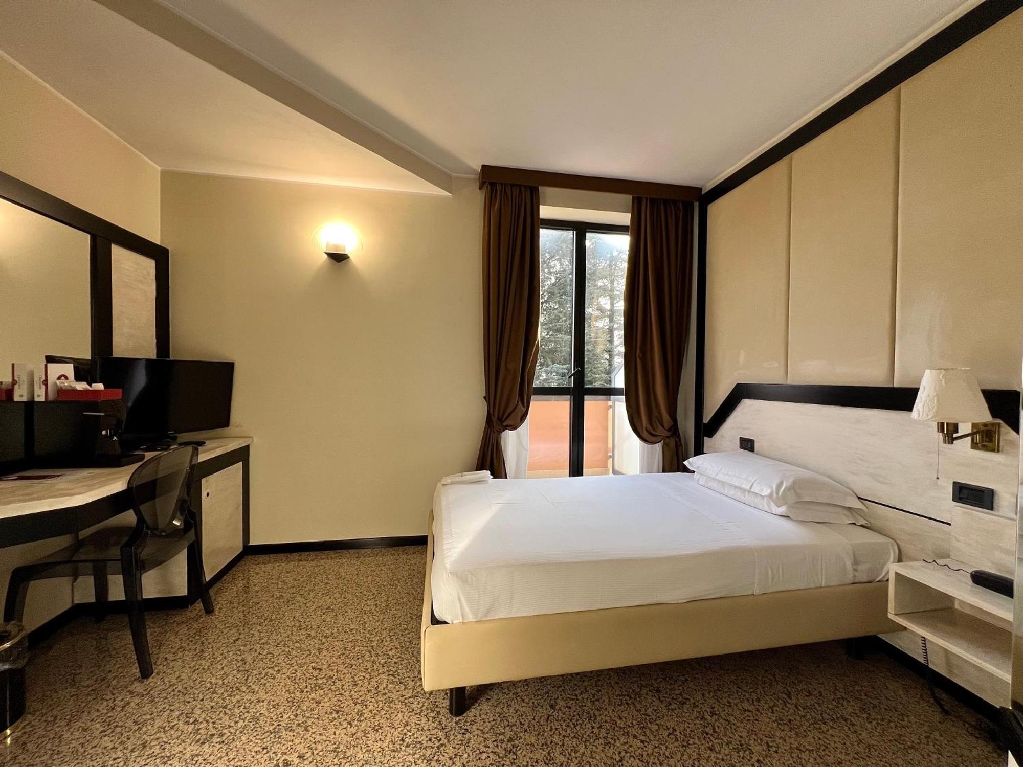 Hotel Diamante Corbetta Bagian luar foto