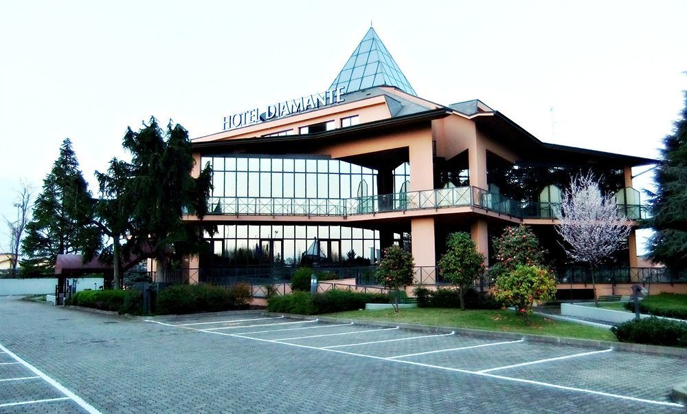 Hotel Diamante Corbetta Bagian luar foto