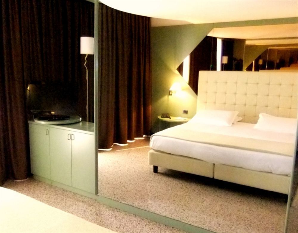 Hotel Diamante Corbetta Bagian luar foto